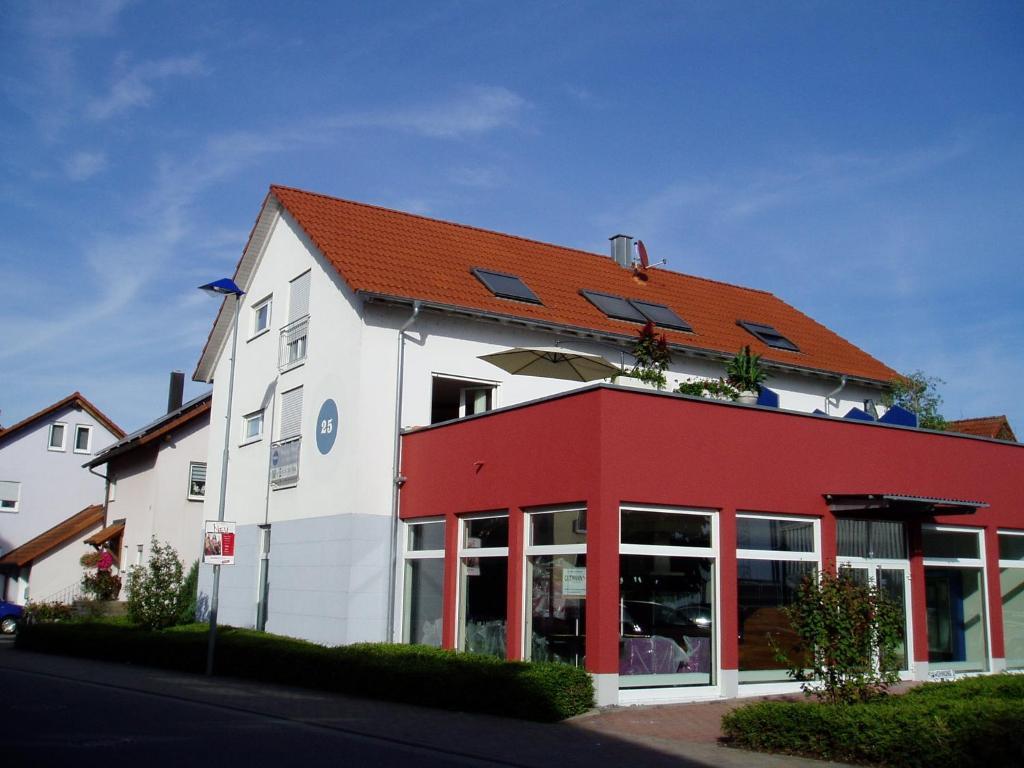 FERIENWOHNUNG CARMEN EP Eintrittskarten für jeden beliebigen Tag über uns erhältlich Rust Exterior foto